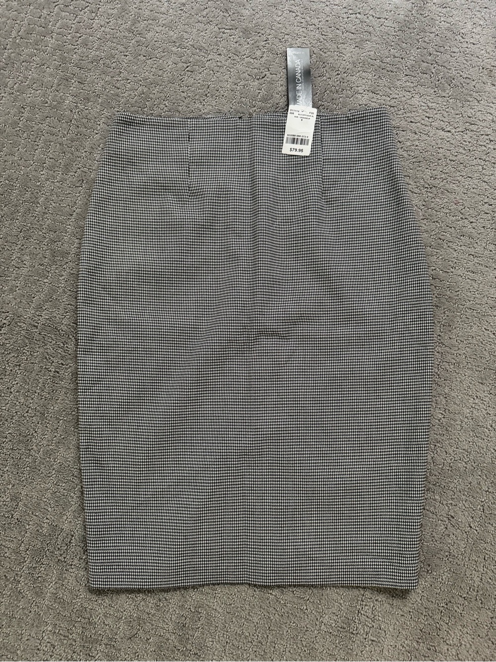 NWT Le Chateau Classic Black & White Houndstooth Pencil Skirt
